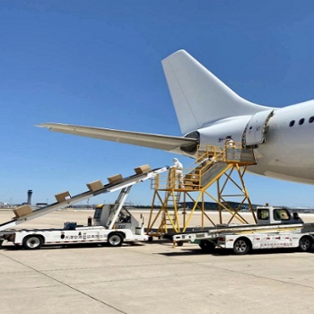 貨物出口空運_深圳航程空貨運門到門服務