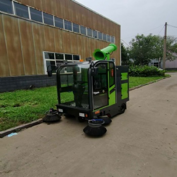 多功能駕駛式掃地車 小型電動三輪掃地車