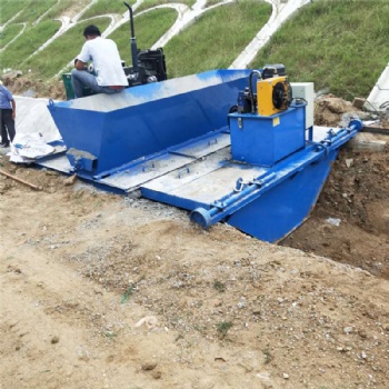 菏澤單縣水渠成型機 渠道成型機 邊溝成型機生產制造