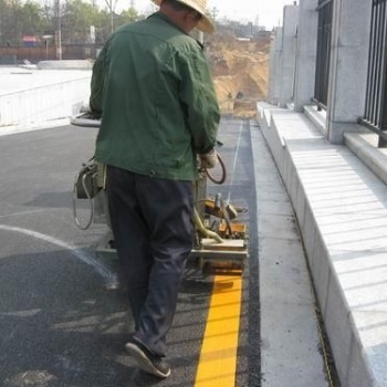 重慶豐萊車位劃線公司，地坪漆施工，車位劃線，熱熔劃線，冷涂劃線