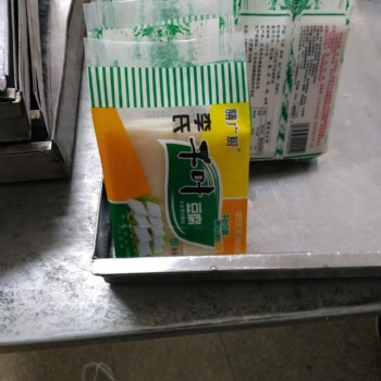 千頁豆腐是什么做的 千頁豆腐主要原料 千葉豆腐全套加工設備