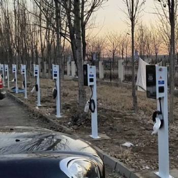 安裝一臺汽車充電樁需要多少錢