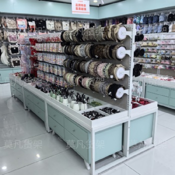 紹興精品百貨店流水臺展示架場景規(guī)劃-莫凡貨架整店輸出